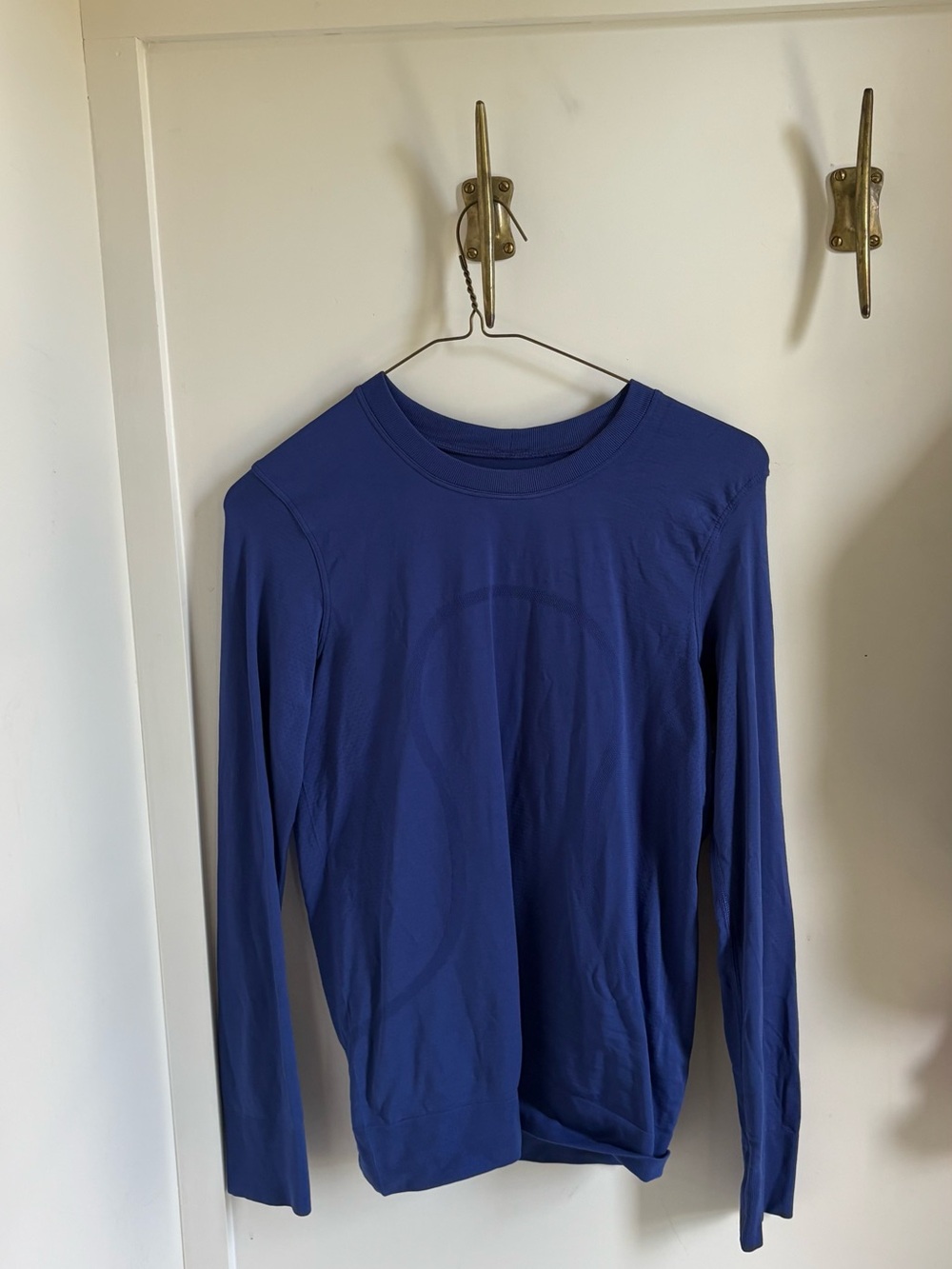 Long Sleeve Crewneck Shirt in Deep Blue
